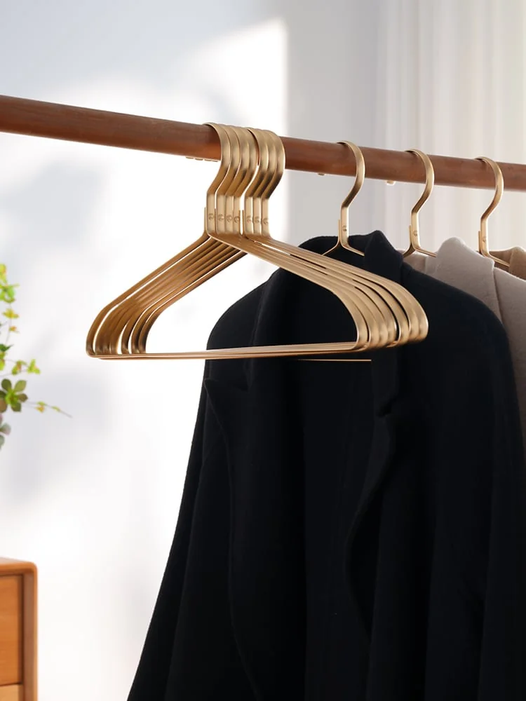 Aluminum Clothes Hangers 42.5cm (16.7″) | Fanan