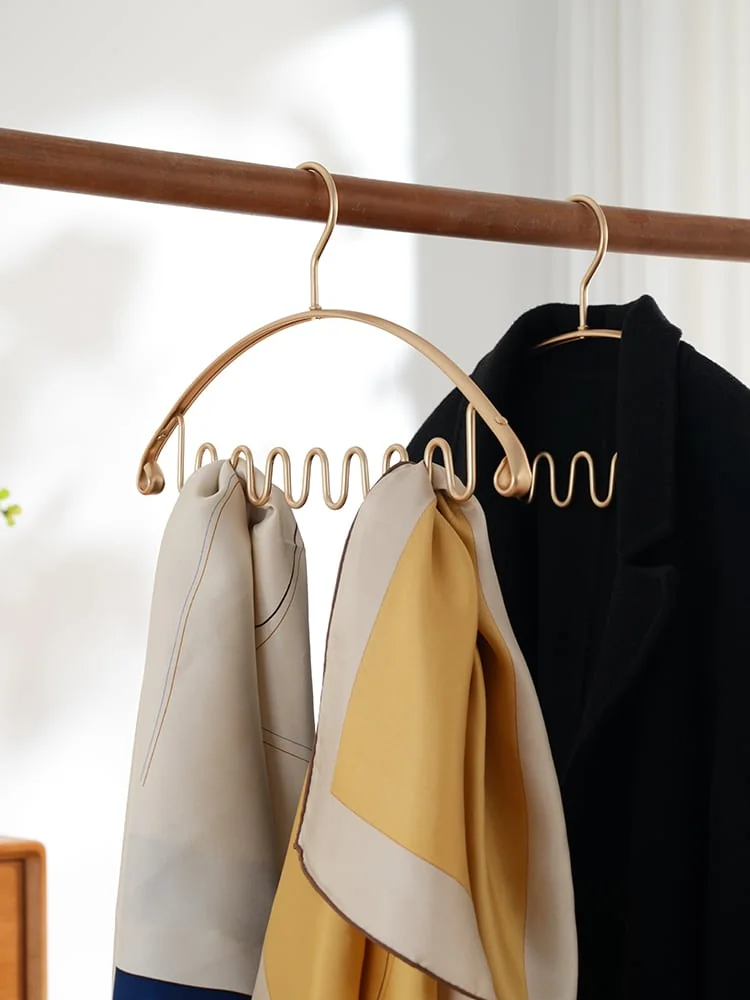 Aluminum Multi Function Hanger 37.5cm (14.8″) | Fanan
