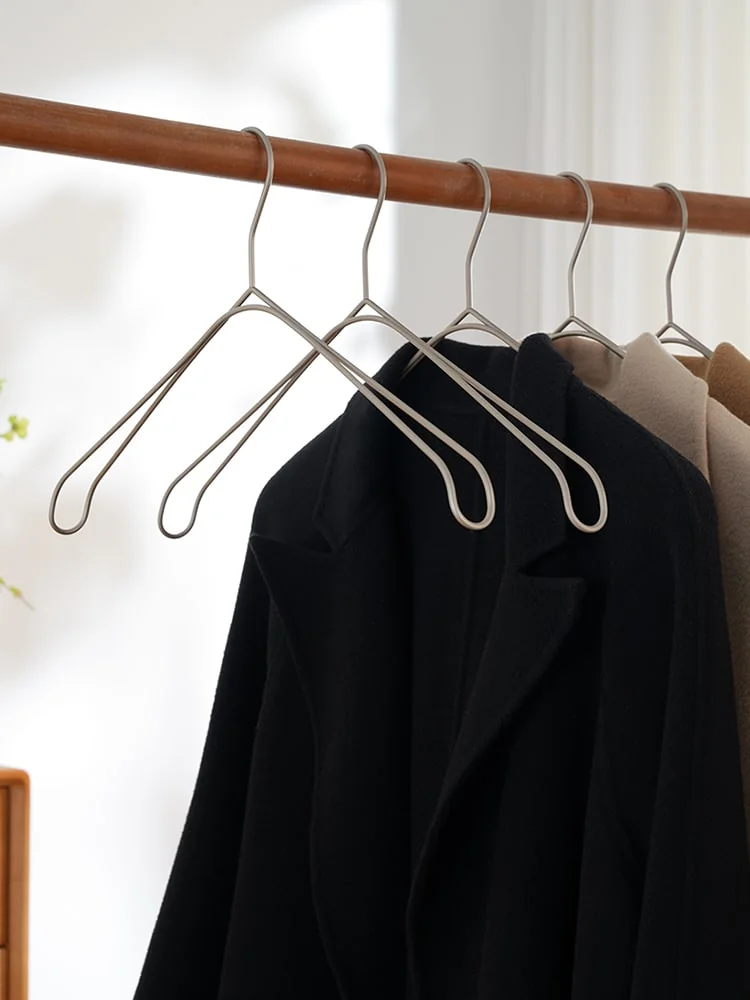 Pearl Nickel Double Wire Hanger 42cm (16.5″) | Fanan